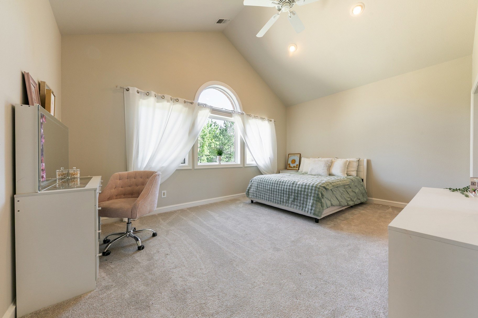  A Rare Lakefront Estate in the Heart of Reno no in One of Northern Nevada