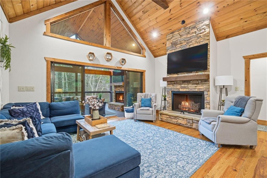 Morganton, Georgia, 30560, United States, 3 Bedrooms Bedrooms, ,2 BathroomsBathrooms,Residential,For Sale,2006455