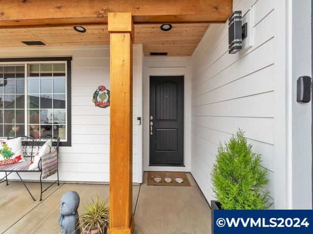 566 11th St N, Aumsville, Oregon, 97325, United States, 4 Bedrooms Bedrooms, ,2 BathroomsBathrooms,Residential,For Sale,566 11th St N,1668469