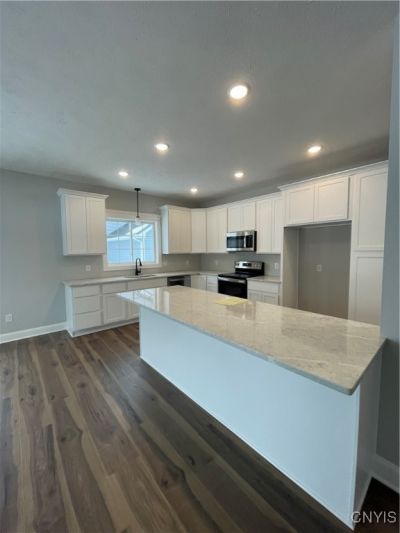 Baldwinsville, New York, 13027, United States, 3 Bedrooms Bedrooms, ,3 BathroomsBathrooms,Residential,For Sale,1918094