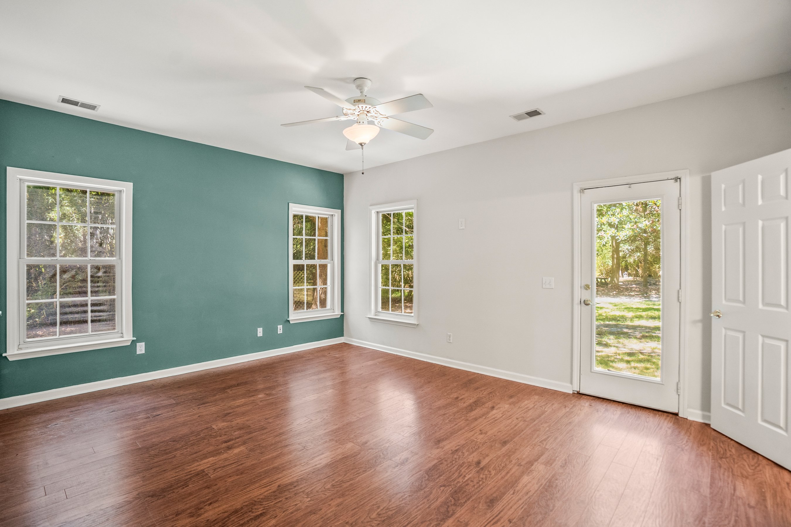 Beaufort, South Carolina, 29907, United States, 3 Bedrooms Bedrooms, ,2 BathroomsBathrooms,Residential,For Sale,1915207