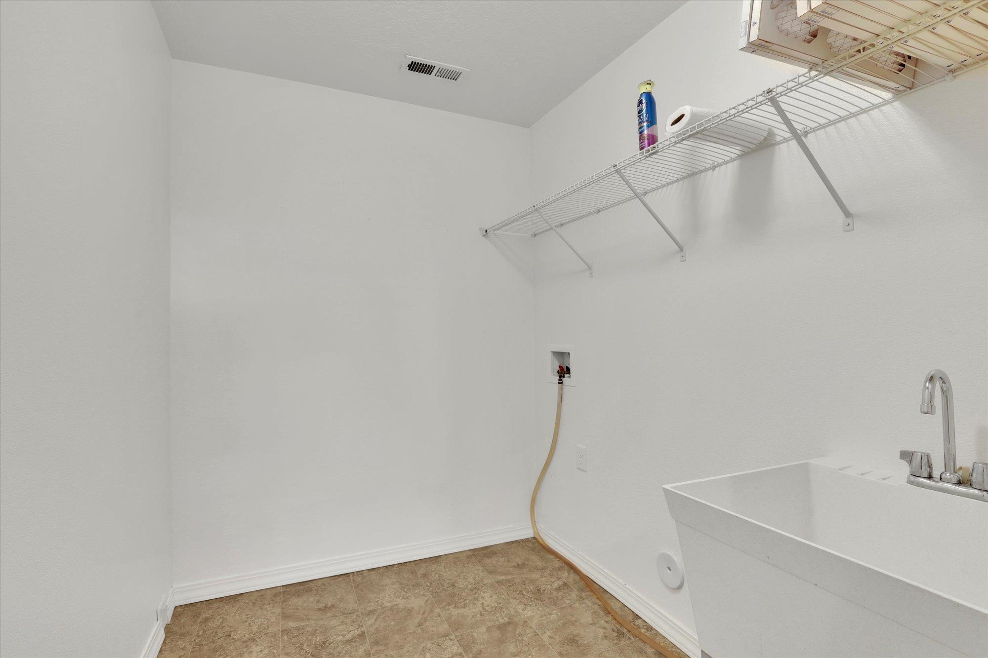 Spokane, Washington, 99224, United States, 4 Bedrooms Bedrooms, ,3 BathroomsBathrooms,Residential,For Sale,1981658