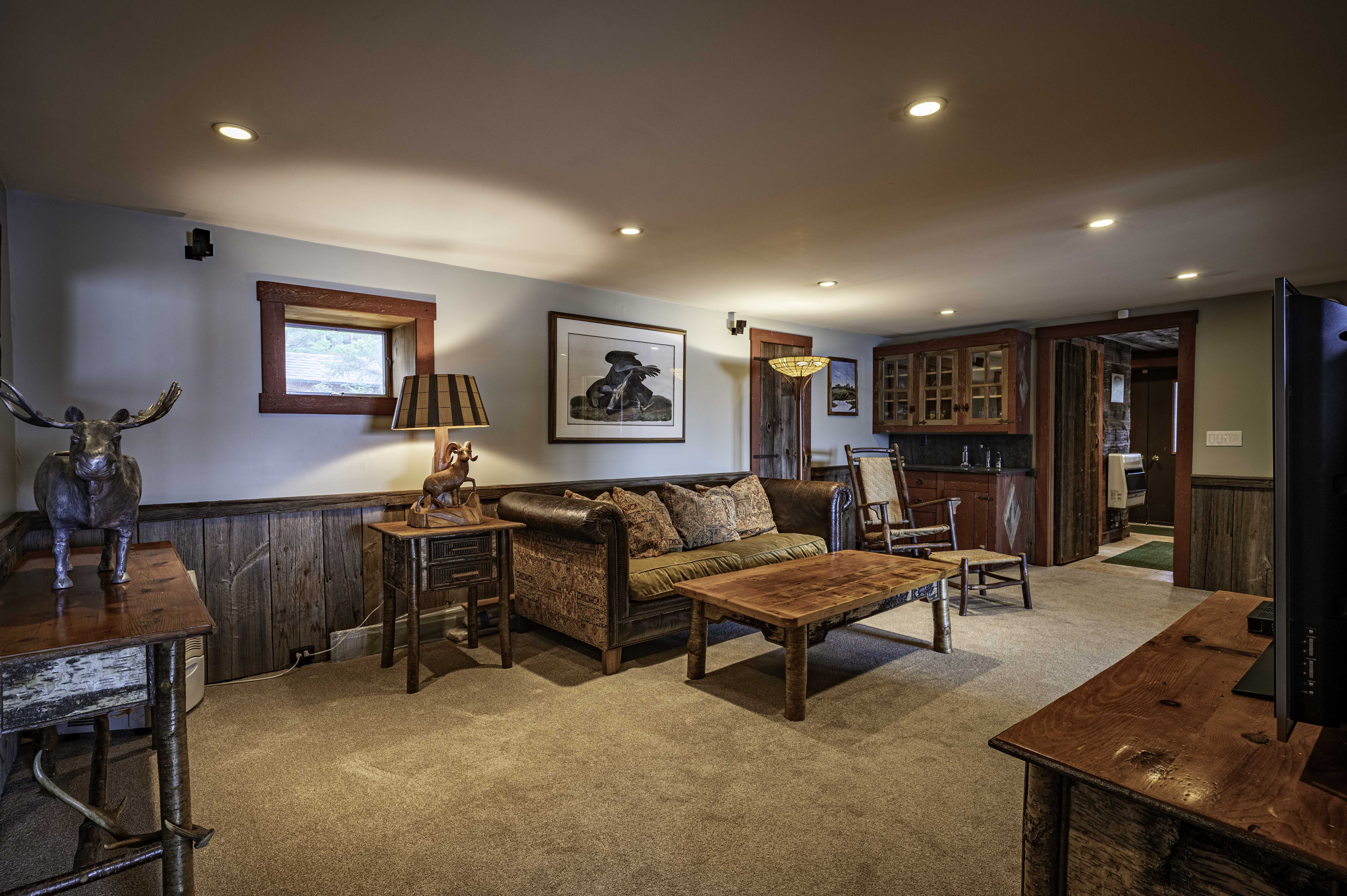  A Classic Adirondack Log Home on Pristine First Lake Frontage - 物件實景