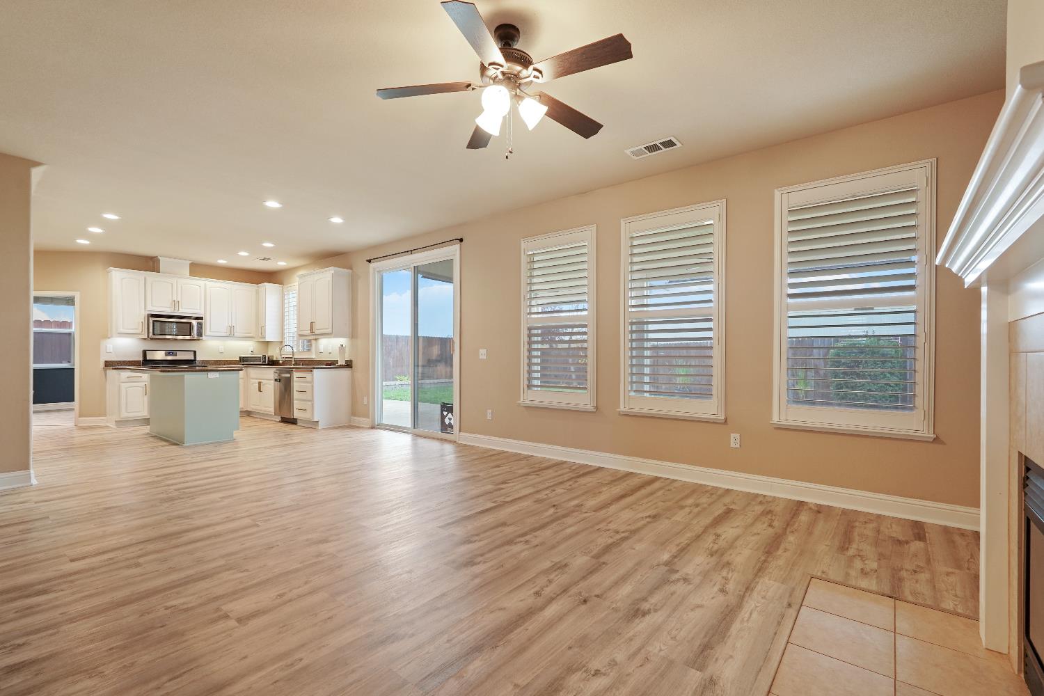 Valley Springs, California, 95252, United States, 3 Bedrooms Bedrooms, ,3 BathroomsBathrooms,Residential,For Sale,2005908