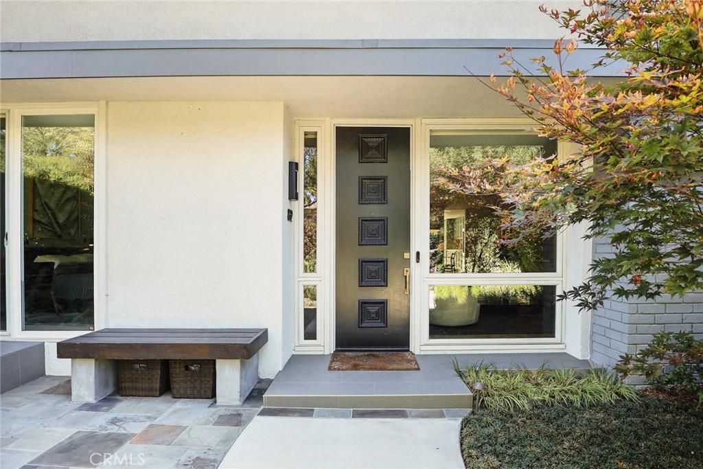 Pasadena, California, 91105, United States, 2 Bedrooms Bedrooms, ,1 BathroomBathrooms,Residential,For Sale,1941696