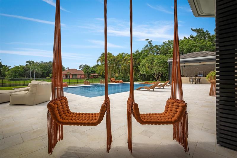 Weston, Florida, 33331, United States, 7 Bedrooms Bedrooms, ,9 BathroomsBathrooms,Residential,For Sale,1946951