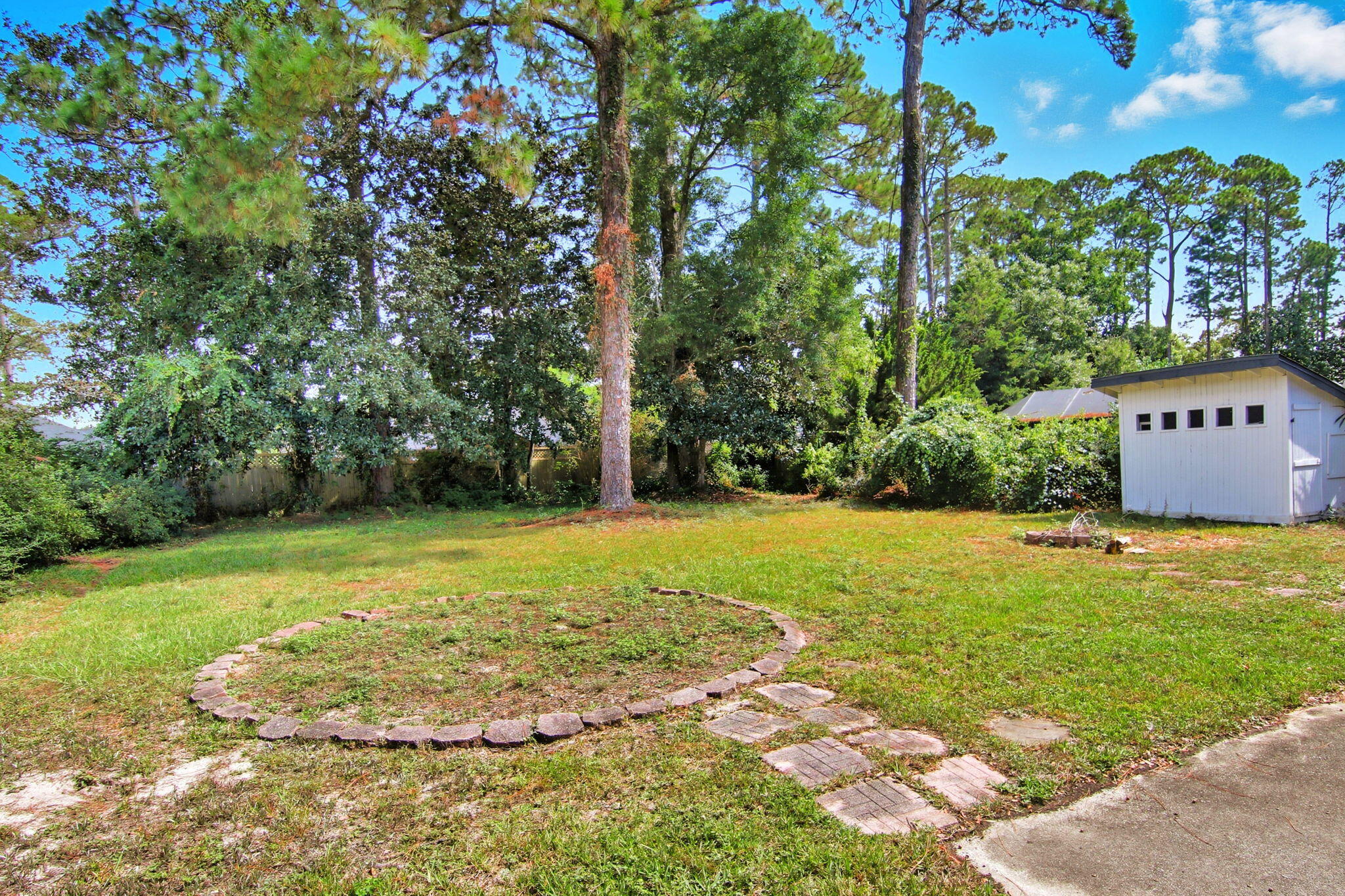 Niceville, Florida, 32578, United States, 4 Bedrooms Bedrooms, ,2 BathroomsBathrooms,Residential,For Sale,1961467