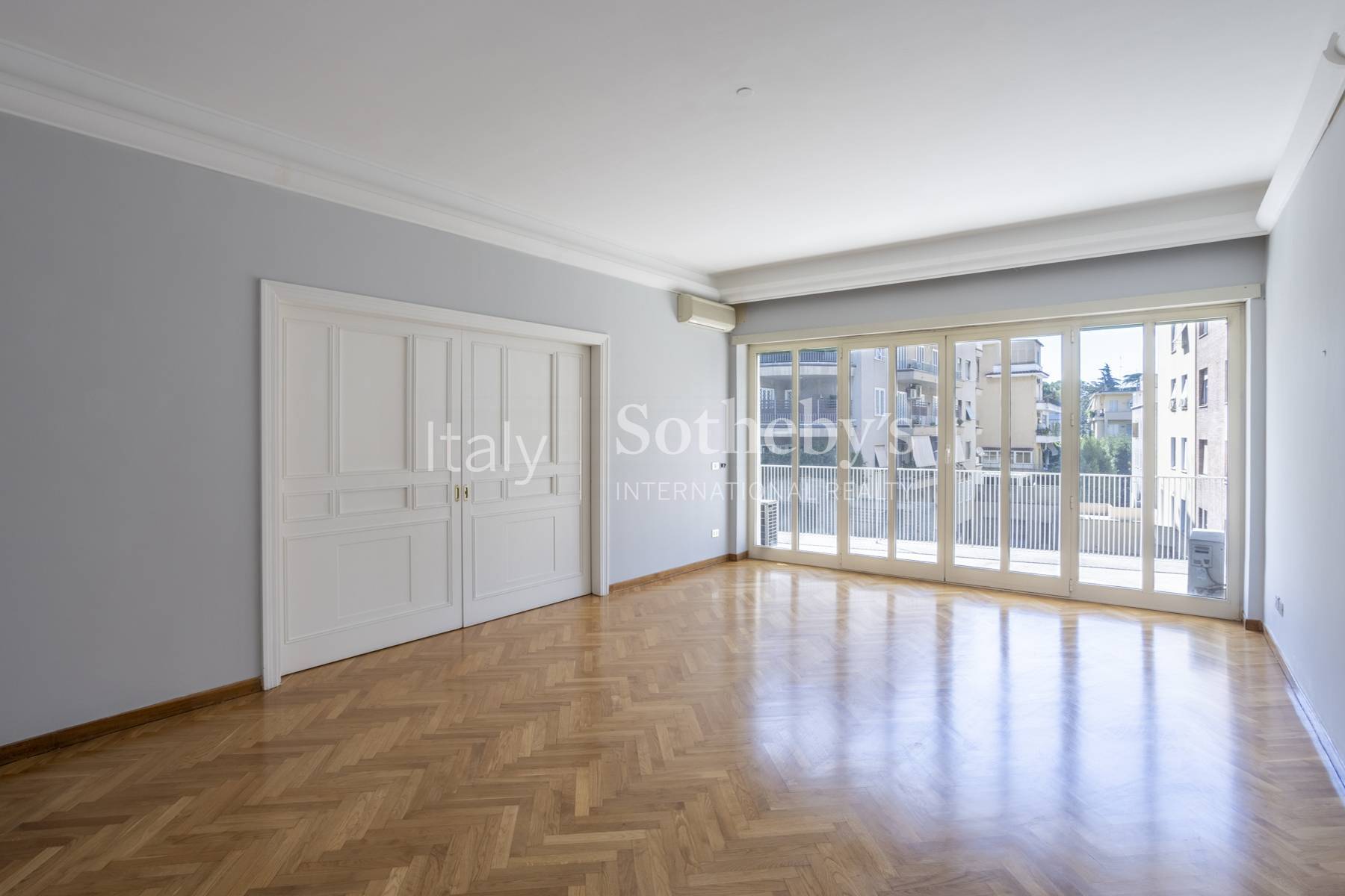  Elegant Parioli apartment with spacious living areas - 物件實景
