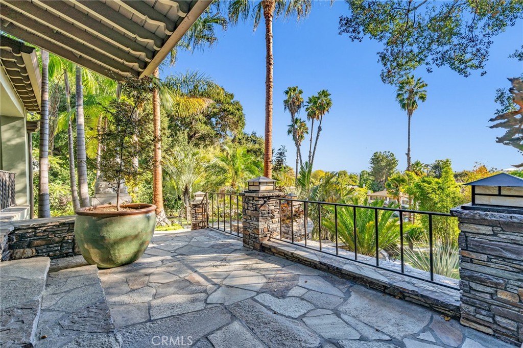 San Marino, California, 91108, United States, 5 Bedrooms Bedrooms, ,6 BathroomsBathrooms,Residential,For Sale,1686890