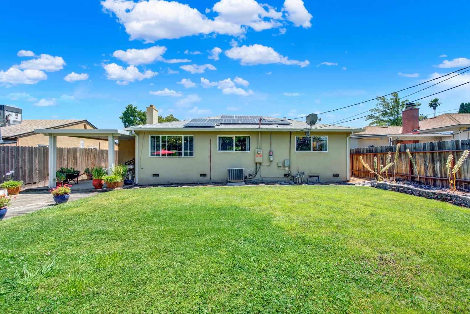 Carmichael, California, 95608, United States, 3 Bedrooms Bedrooms, ,2 BathroomsBathrooms,Residential,For Sale,1896985