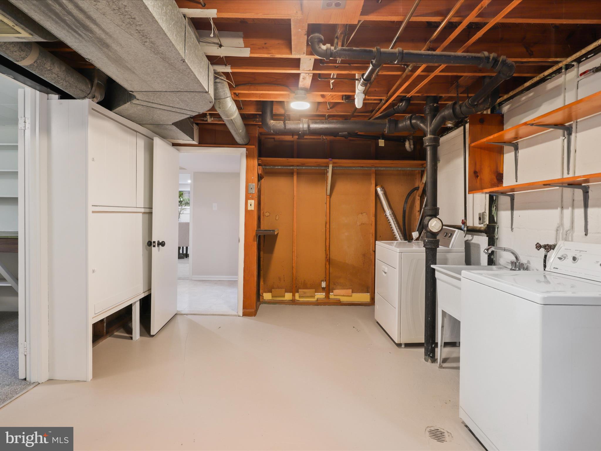 Alexandria, Virginia, 22304, United States, 4 Bedrooms Bedrooms, ,3 BathroomsBathrooms,Residential,For Sale,1850799