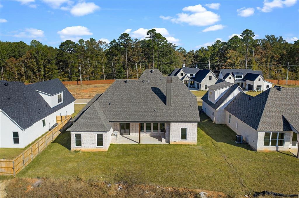 Shreveport, Louisiana, 71106, United States, 4 Bedrooms Bedrooms, ,4 BathroomsBathrooms,Residential,For Sale,1993078