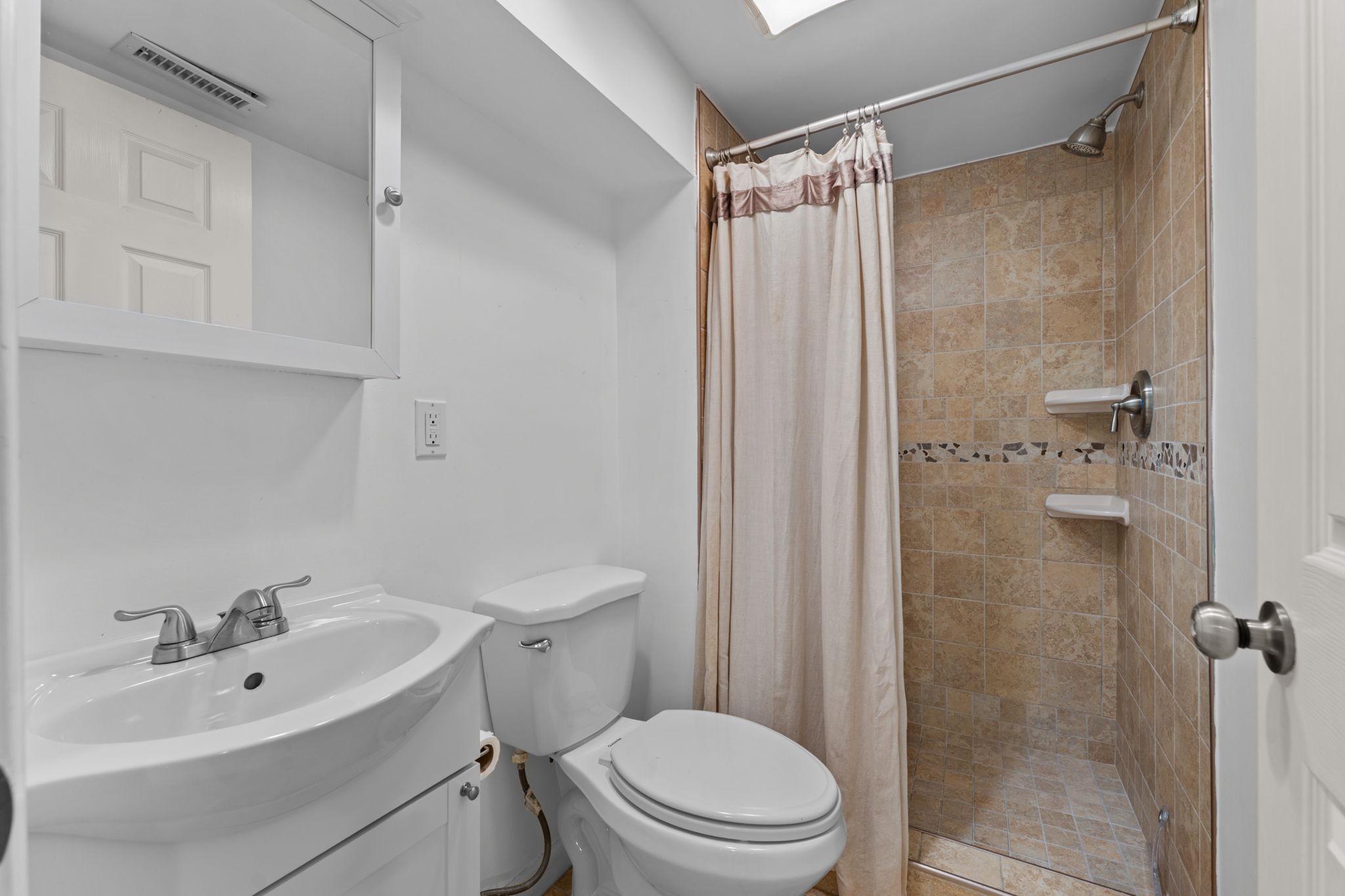  626 Otis Place NW, Washington, DC, 20010 - 物件實景