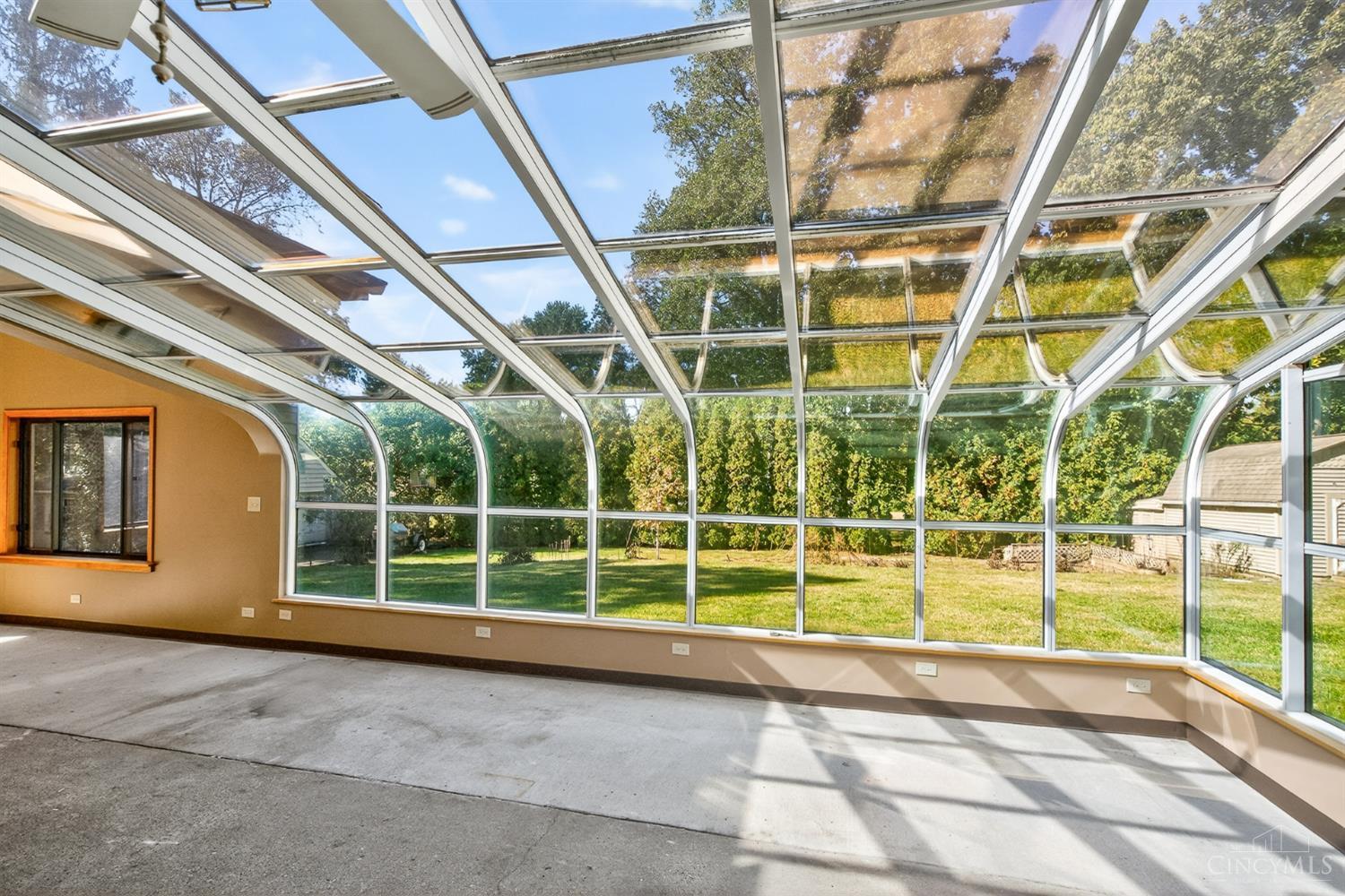 Madeira, Ohio, 45243, United States, 3 Bedrooms Bedrooms, ,2 BathroomsBathrooms,Residential,For Sale,1971231