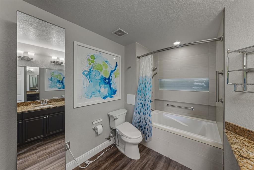 Tampa, Florida, 33602, United States, 2 Bedrooms Bedrooms, ,2 BathroomsBathrooms,Residential,For Sale,2002253