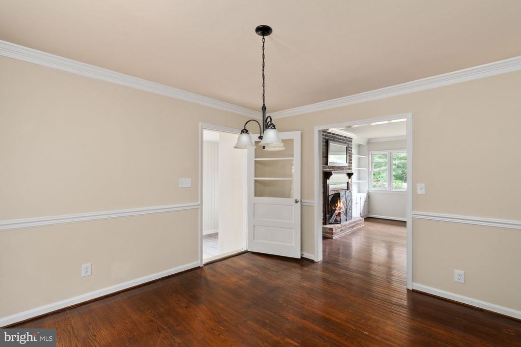 Fredericksburg, Virginia, 22401, United States, 3 Bedrooms Bedrooms, ,2 BathroomsBathrooms,Residential,For Sale,1805404