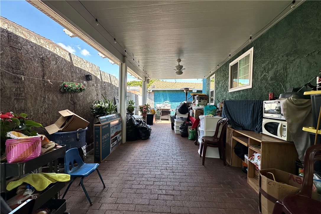 Los Angeles, California, 90047, United States, 3 Bedrooms Bedrooms, ,2 BathroomsBathrooms,Residential,For Sale,1980559