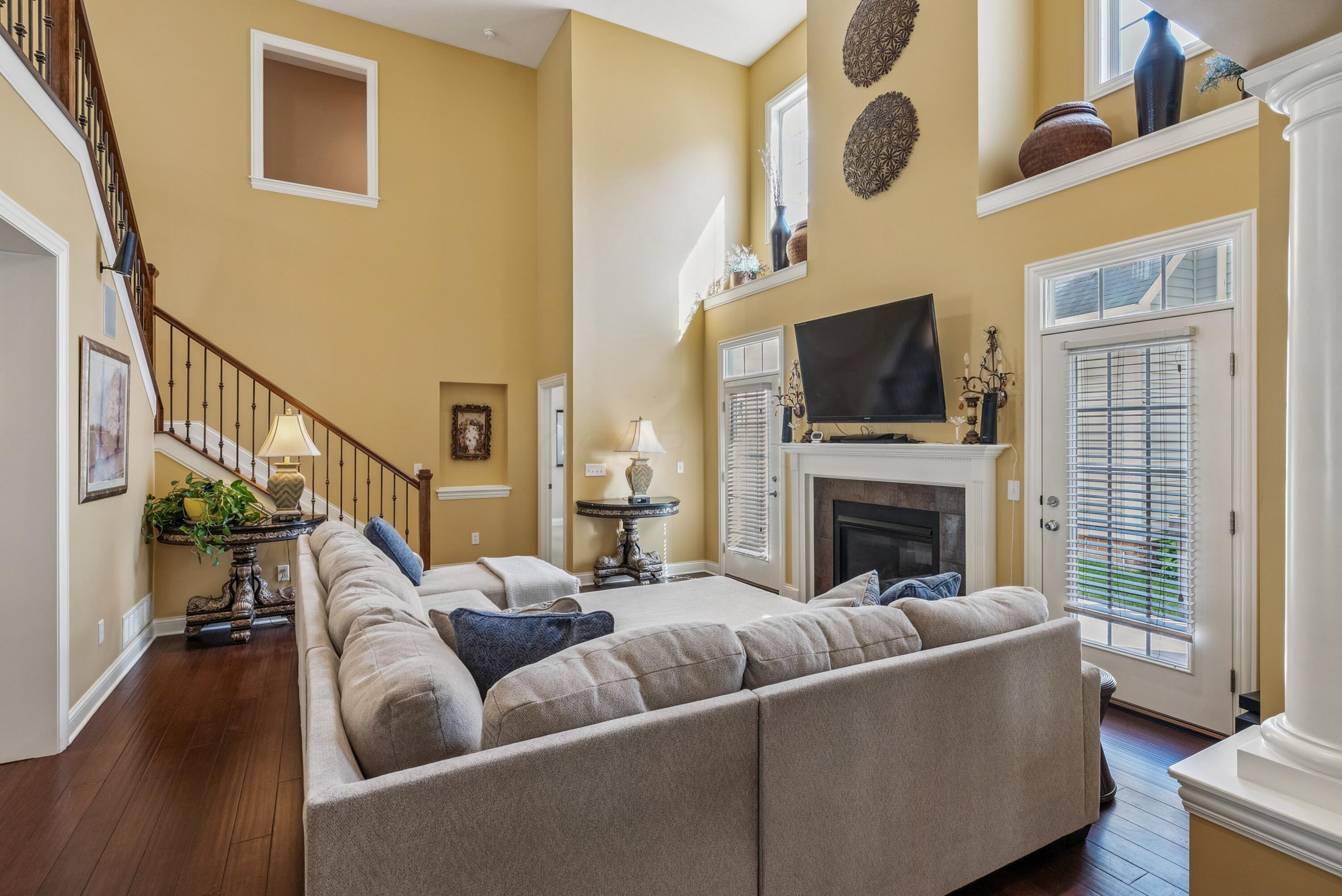 New Albany, Ohio, 43054, United States, 4 Bedrooms Bedrooms, ,5 BathroomsBathrooms,Residential,For Sale,1913750