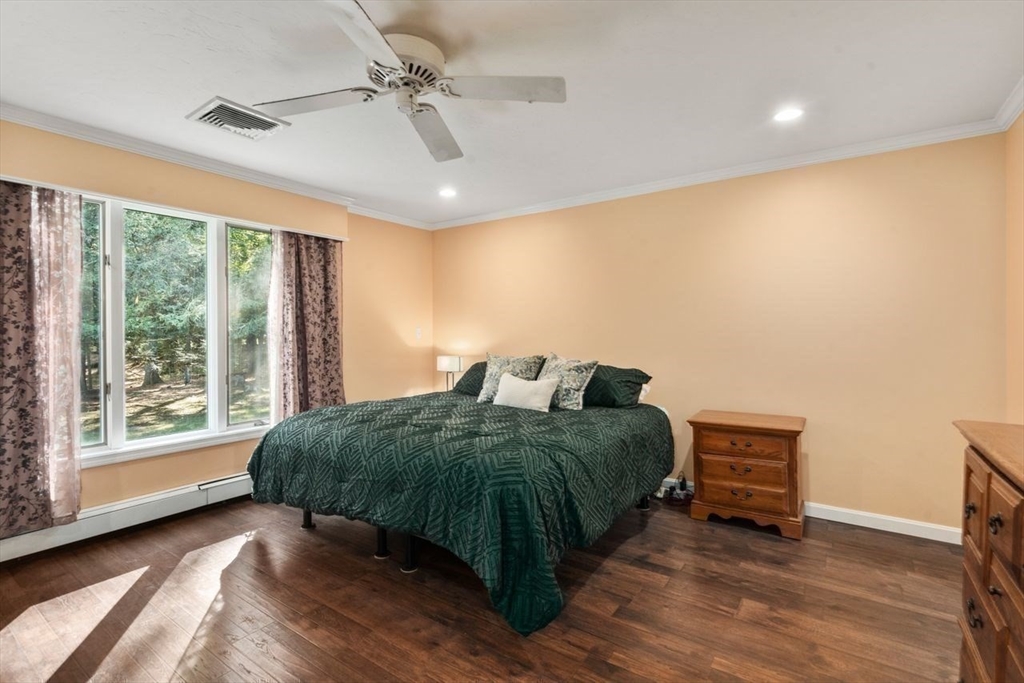 Halifax, Massachusetts, 02338, United States, 3 Bedrooms Bedrooms, ,3 BathroomsBathrooms,Residential,For Sale,1938860