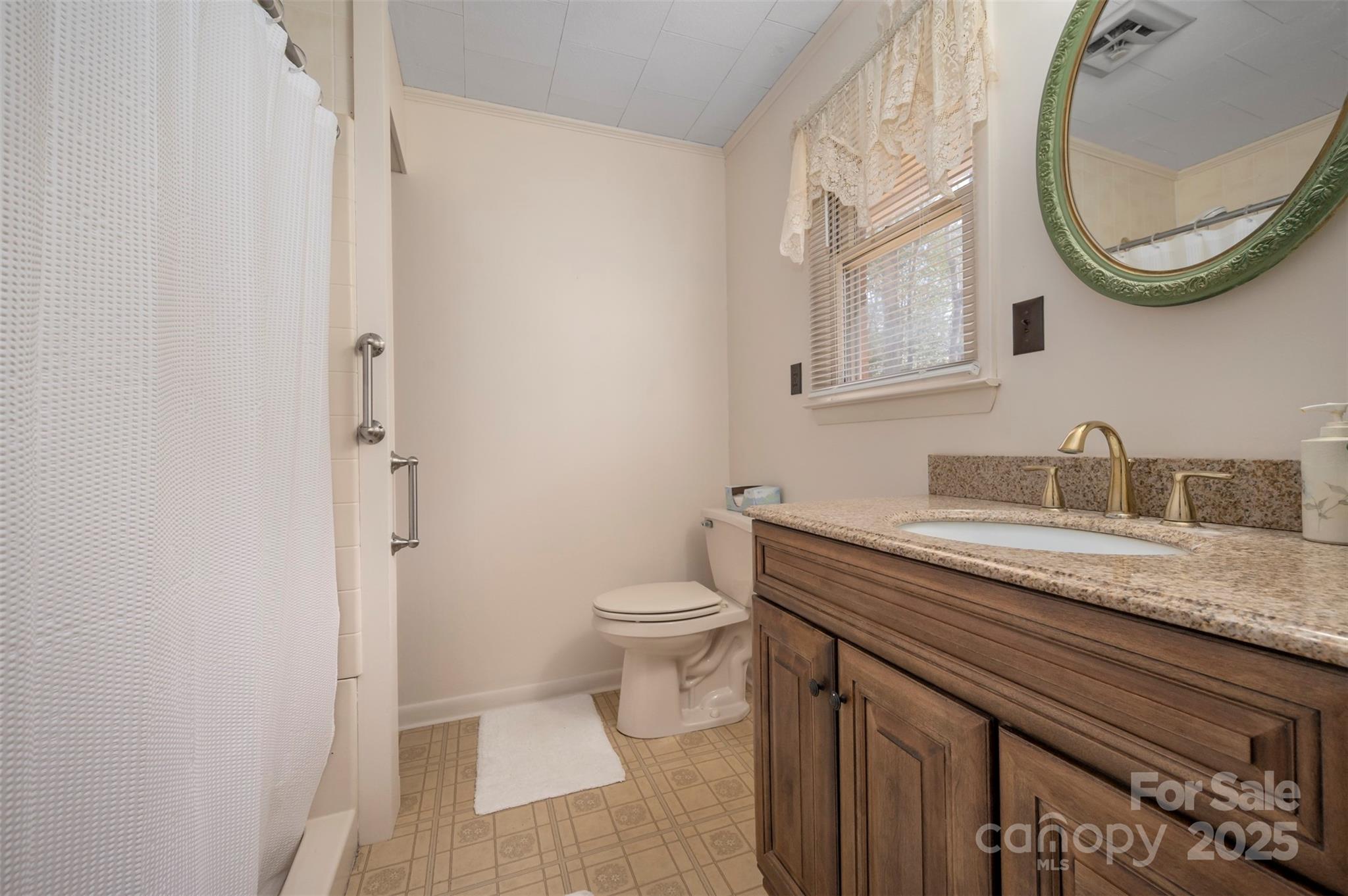 Rutherfordton, North Carolina, 28139, United States, 3 Bedrooms Bedrooms, ,2 BathroomsBathrooms,Residential,For Sale,1932677