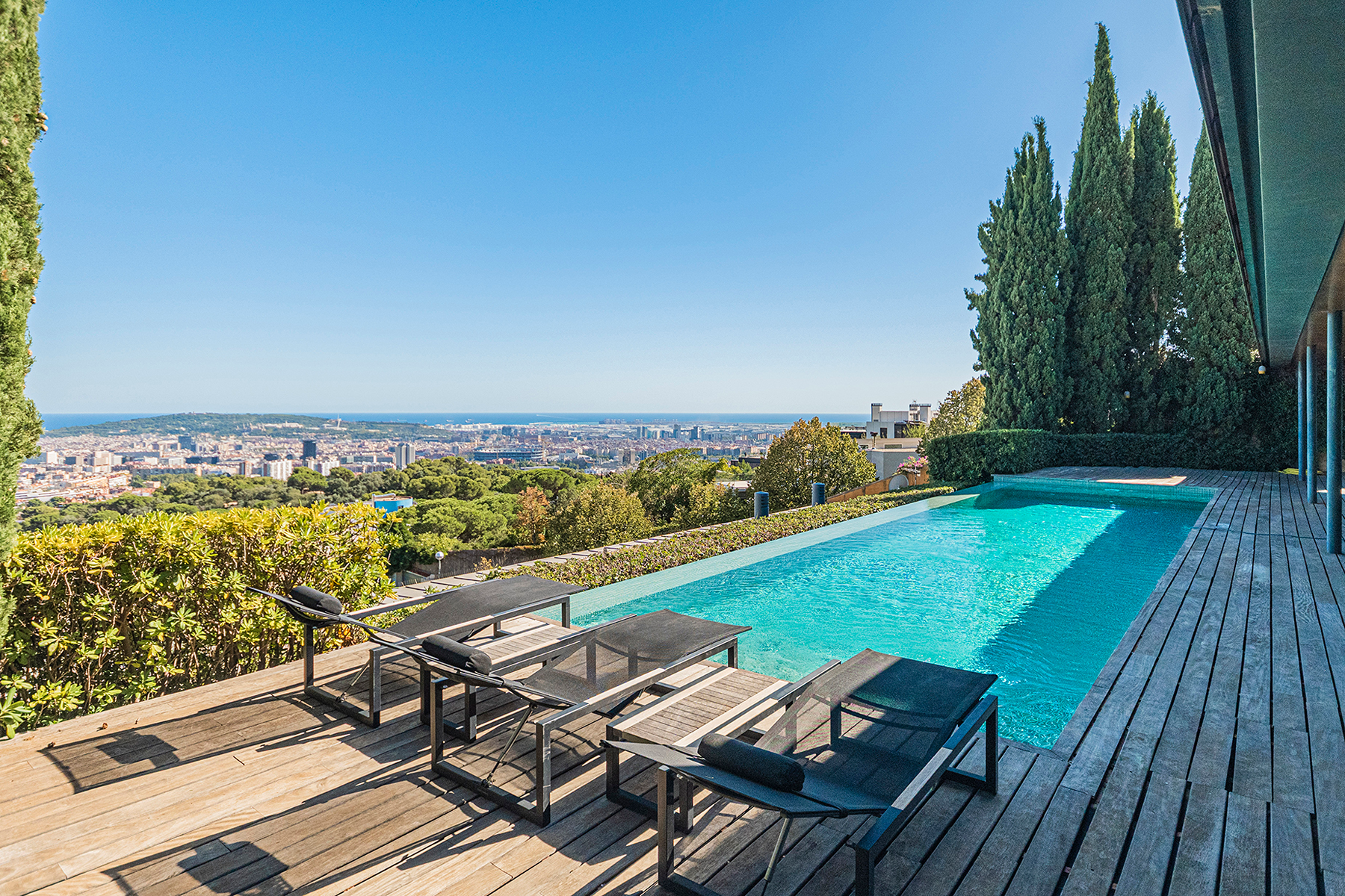  Exclusive luxury villa with spectacular panoramic views of Barcelona - 物件實景