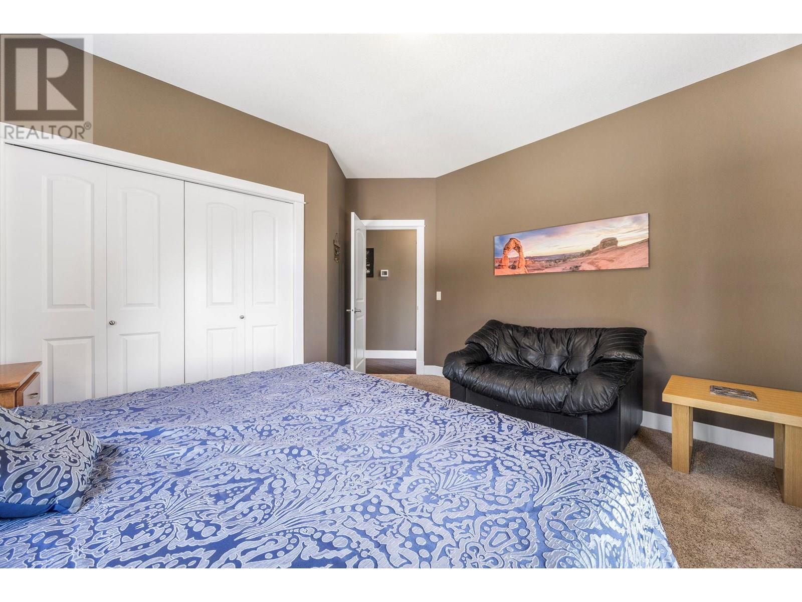 KELOWNA, British Columbia, V1X 7V3, CA, 4 Bedrooms Bedrooms, ,2 BathroomsBathrooms,Residential,For Sale,1948769
