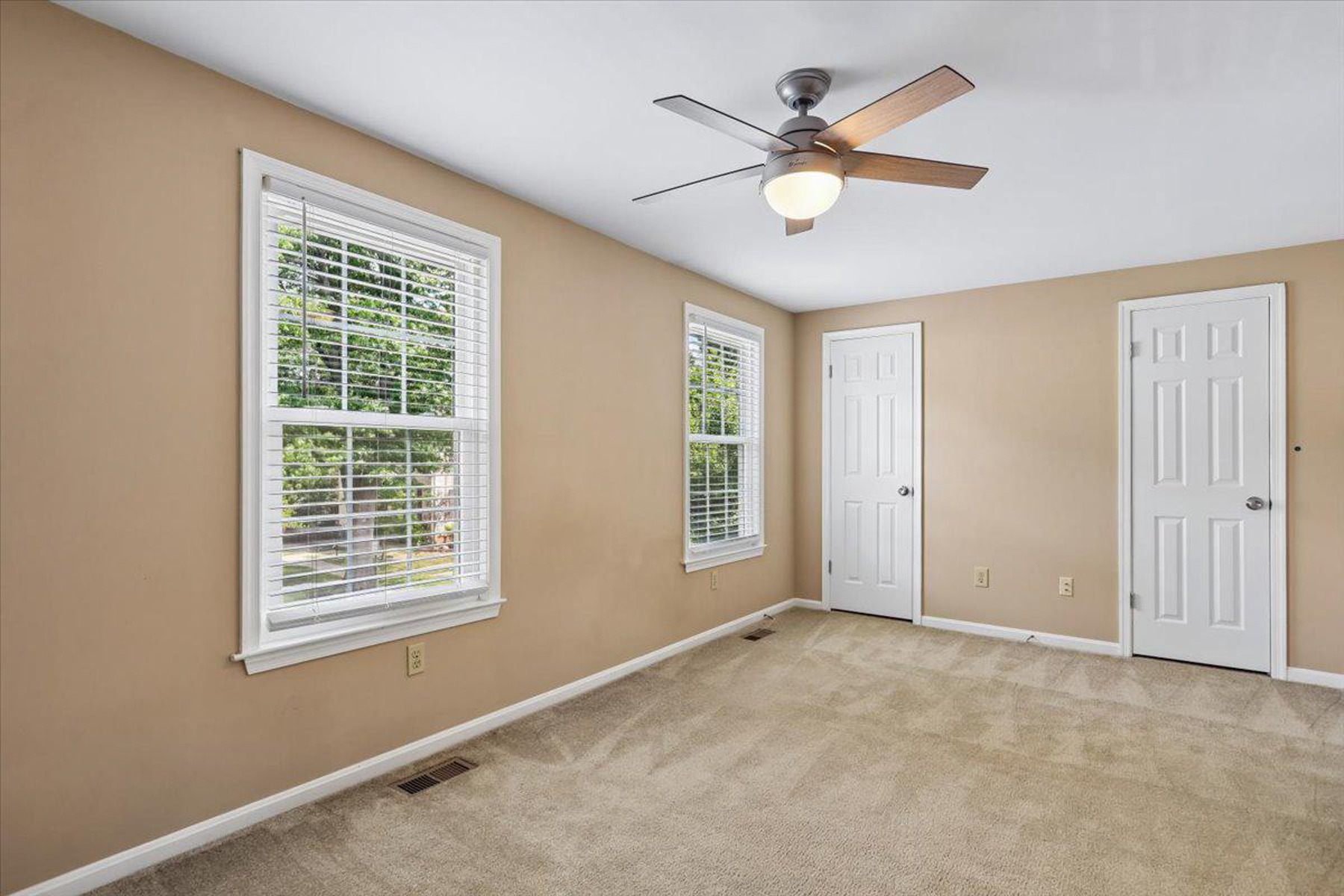  2984 Braxton Wood Court, Fairfax, VA, 22031 - 物件實景