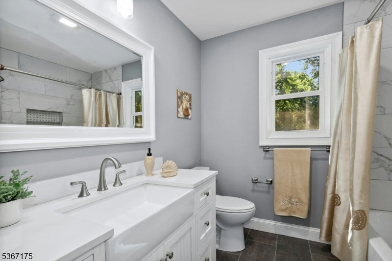Union Twp., New Jersey, 07083, United States, 4 Bedrooms Bedrooms, ,3 BathroomsBathrooms,Residential,For Sale,1935310