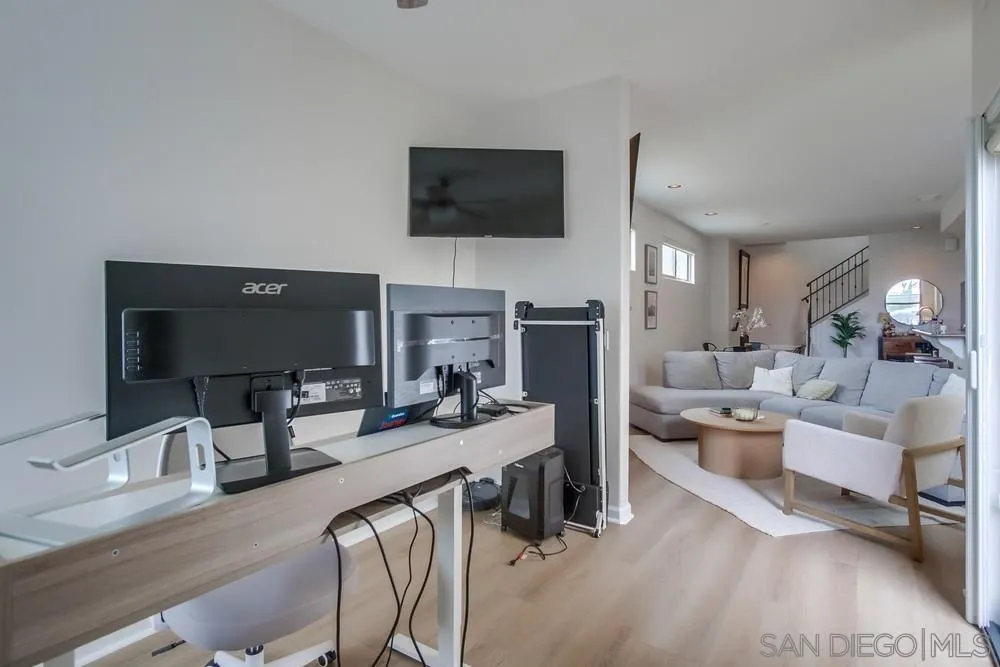 San Diego, California, 92109, United States, 2 Bedrooms Bedrooms, ,3 BathroomsBathrooms,Residential,For Sale,1901118