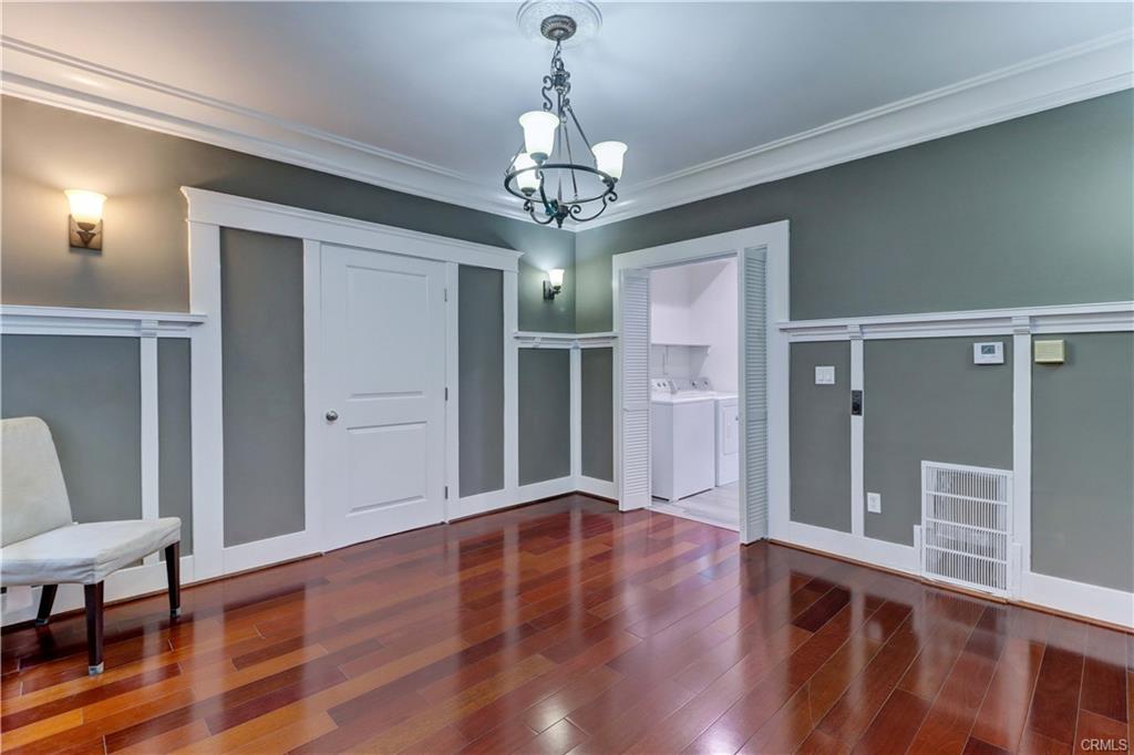 Los ANgeles, California, 90004, United States, 5 Bedrooms Bedrooms, ,2 BathroomsBathrooms,Residential,For Sale,1756474
