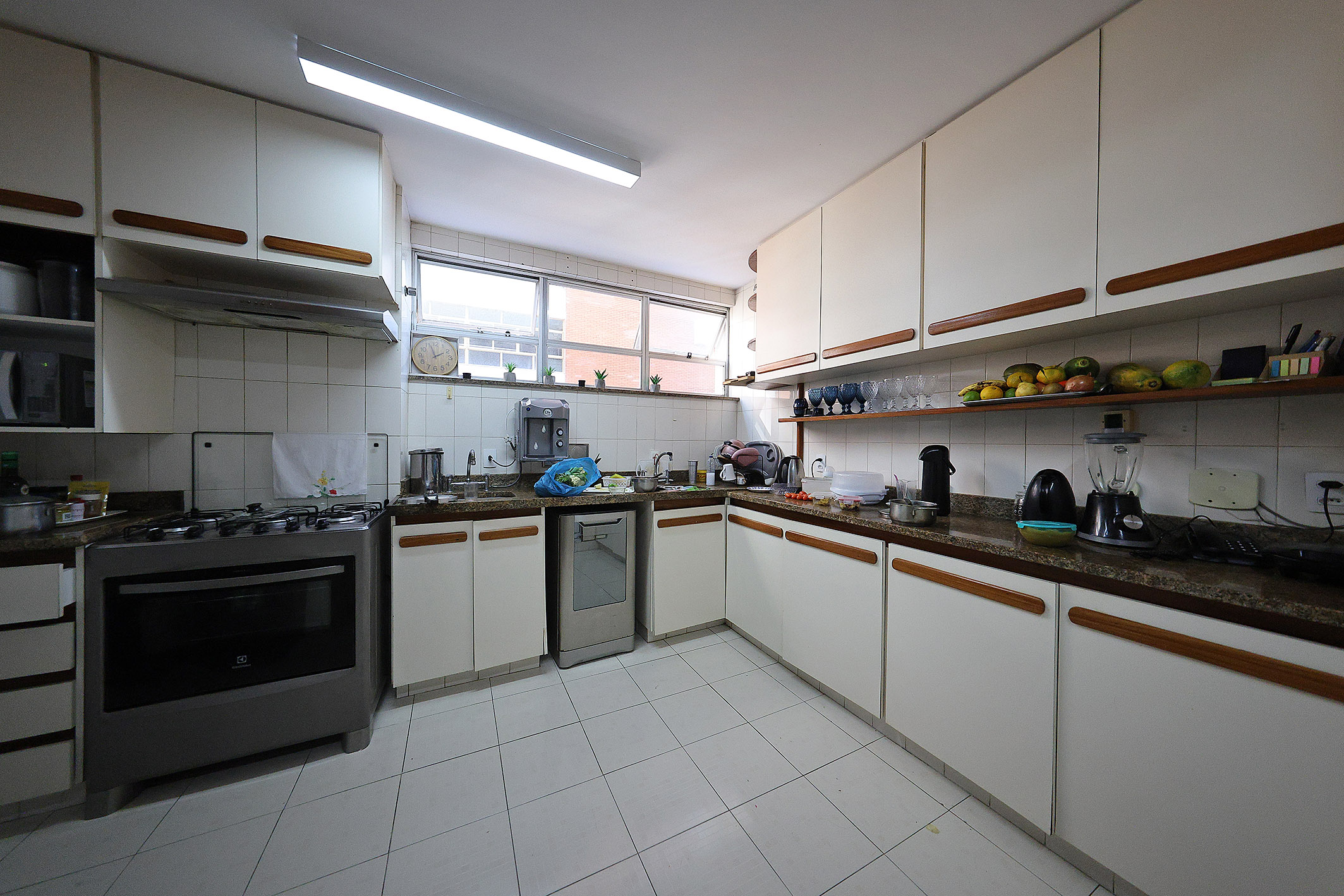  Oceanfront Apartment in a Full-Service Condominium - 物件實景