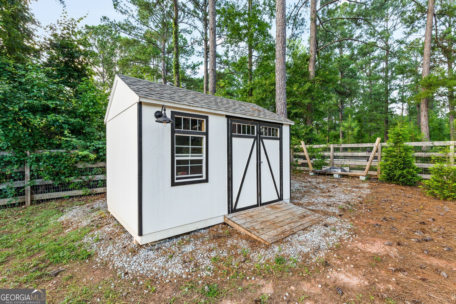 Senoia, Georgia, 30276, United States, 5 Bedrooms Bedrooms, ,4 BathroomsBathrooms,Residential,For Sale,1877866