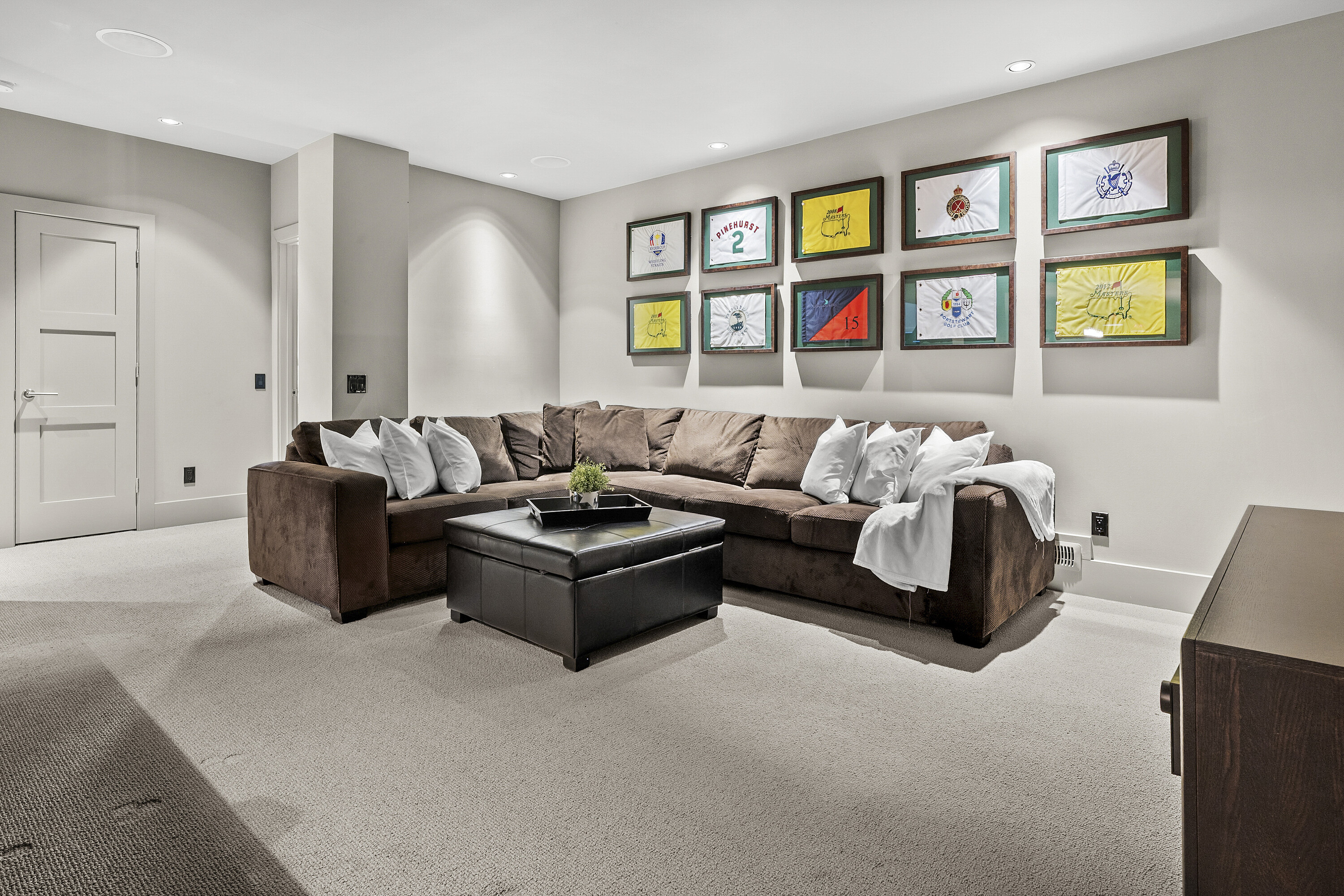  West Hillhurst on Large Lot - 物件實景