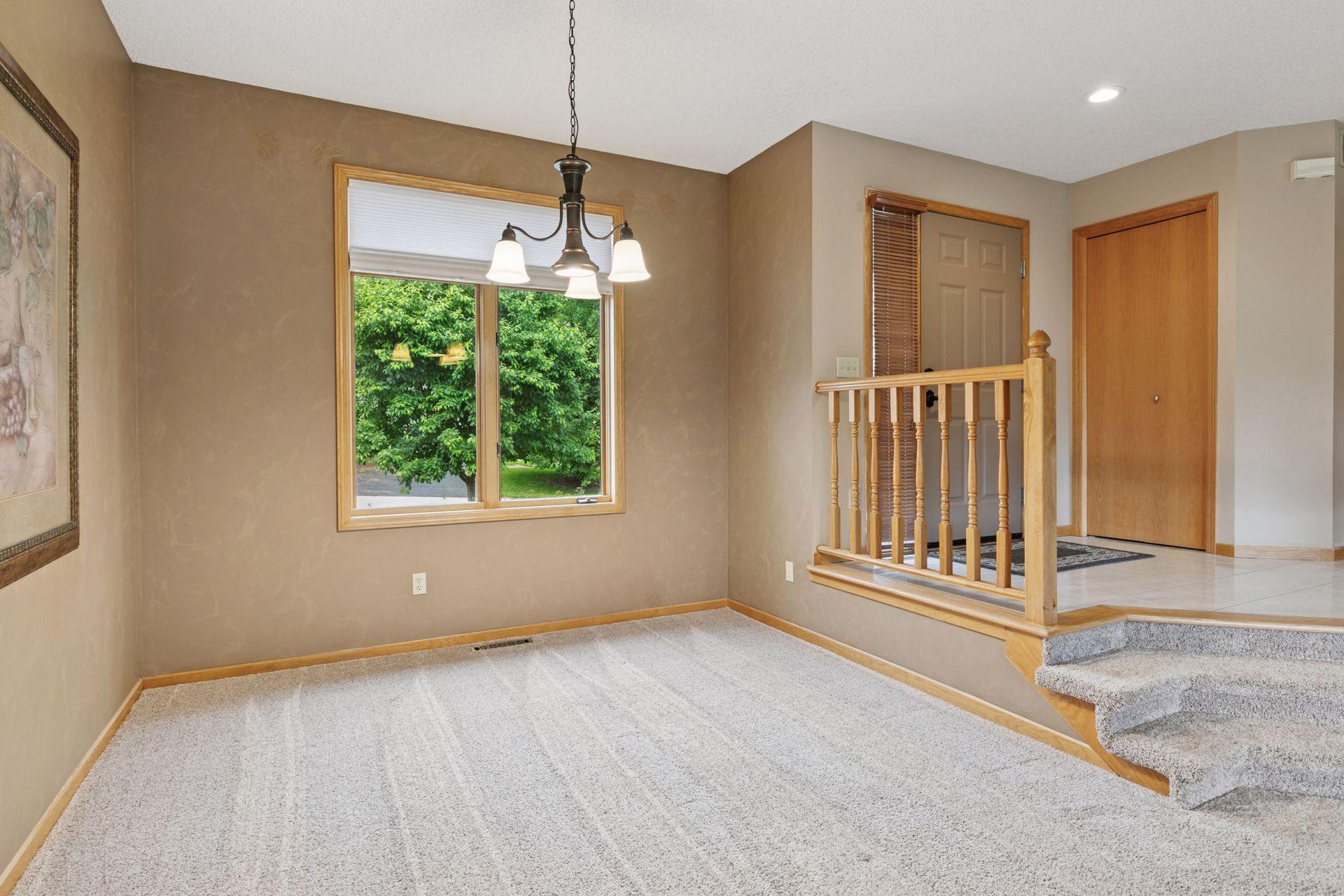 Lakeville, Minnesota, 55044, United States, 4 Bedrooms Bedrooms, ,1 BathroomBathrooms,Residential,For Sale,1867089
