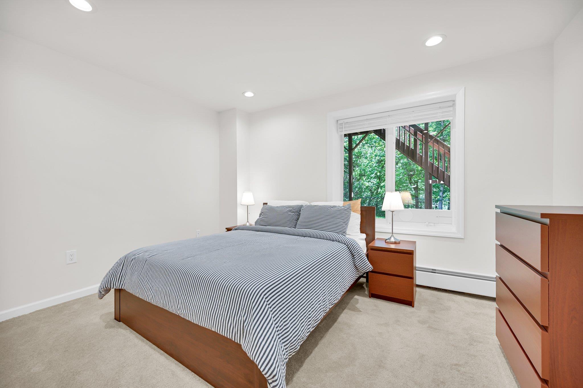 New City, New York, 10956, United States, 6 Bedrooms Bedrooms, ,4 BathroomsBathrooms,Residential,For Sale,1830143