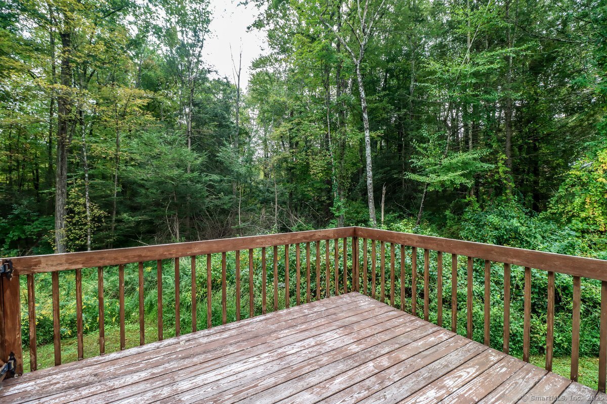 New Milford, Connecticut, 06776, United States, 3 Bedrooms Bedrooms, ,3 BathroomsBathrooms,Residential,For Sale,1958053