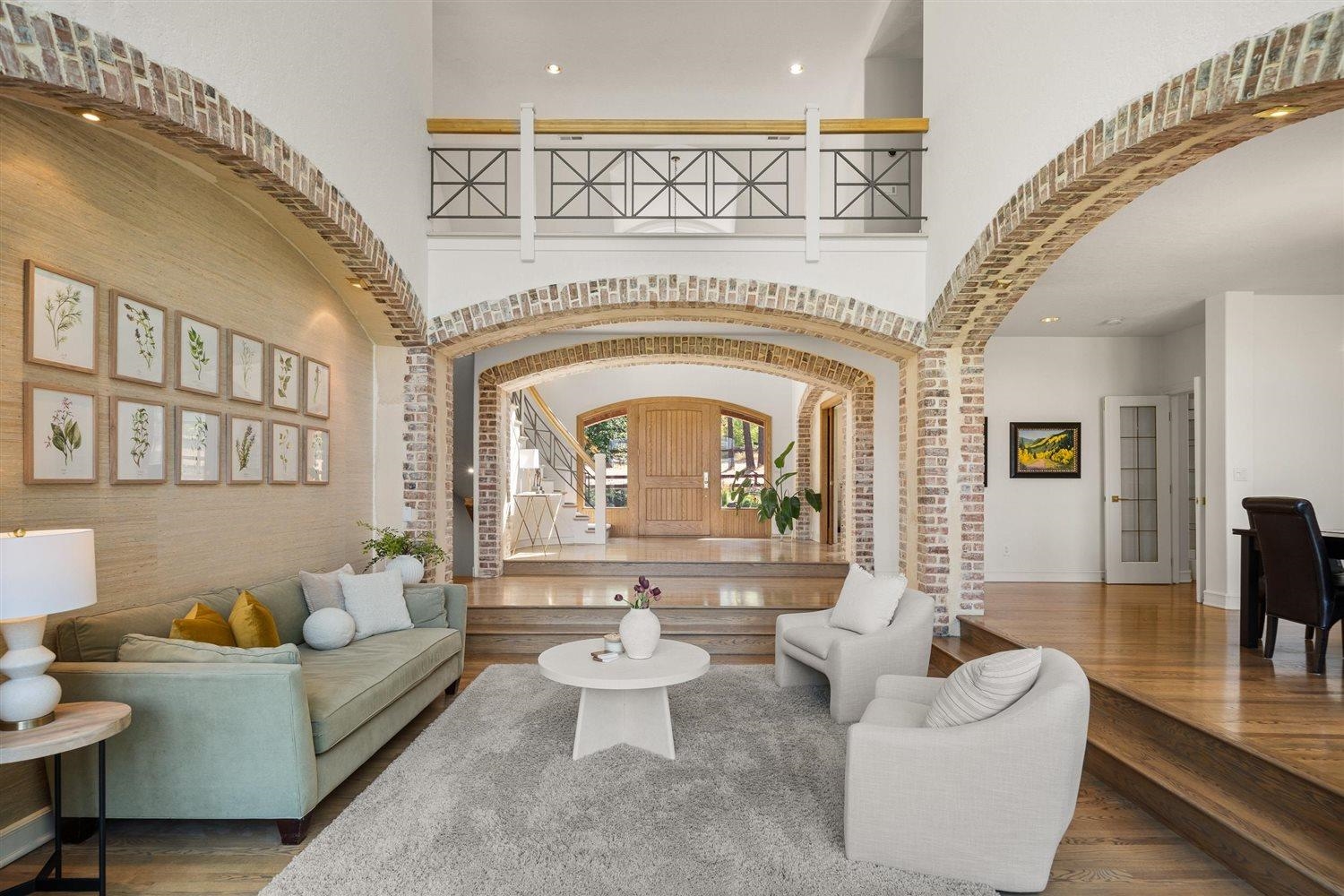 Spokane, Washington, 99223, United States, 6 Bedrooms Bedrooms, ,5 BathroomsBathrooms,Residential,For Sale,1978662