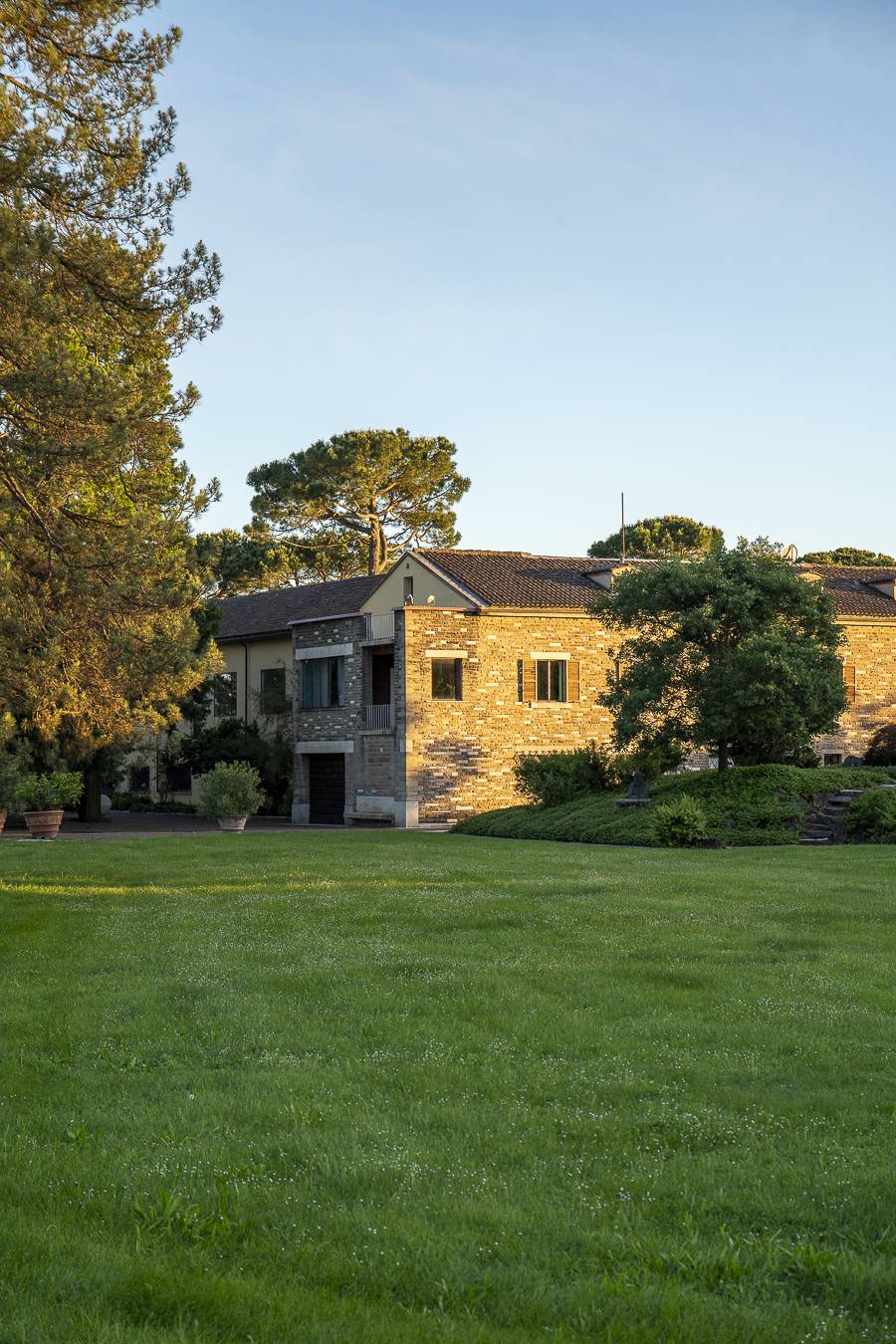 Acqui Terme, Alessandria, 15011, IT, 8 Bedrooms Bedrooms, ,12 BathroomsBathrooms,Residential,For Sale,1876456