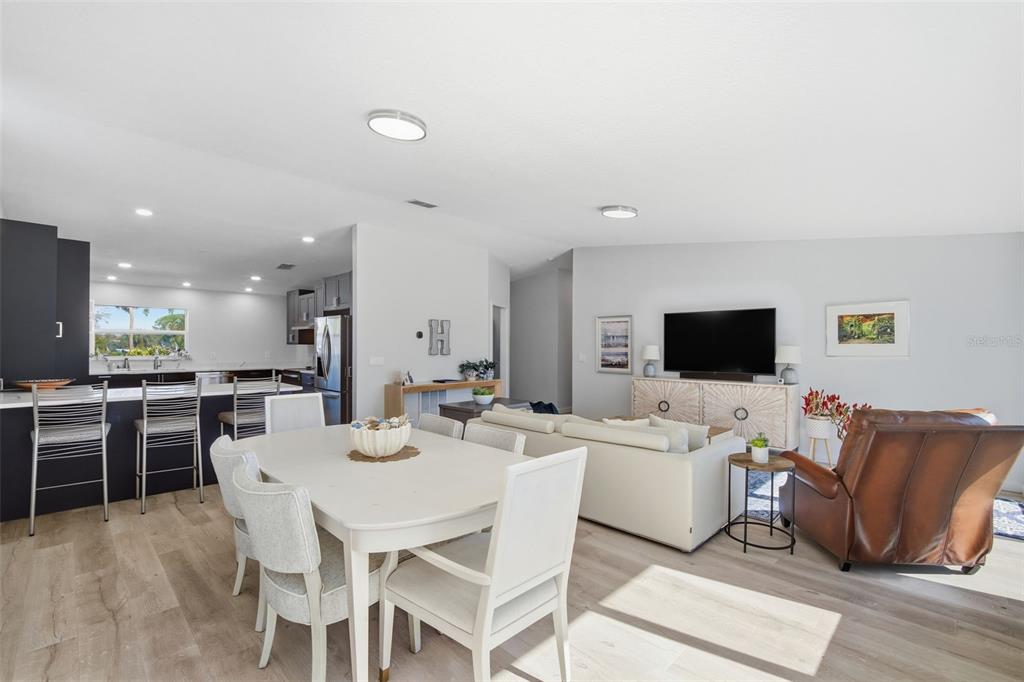 St Petersburg, Florida, 33703, United States, 3 Bedrooms Bedrooms, ,3 BathroomsBathrooms,Residential,For Sale,2014821