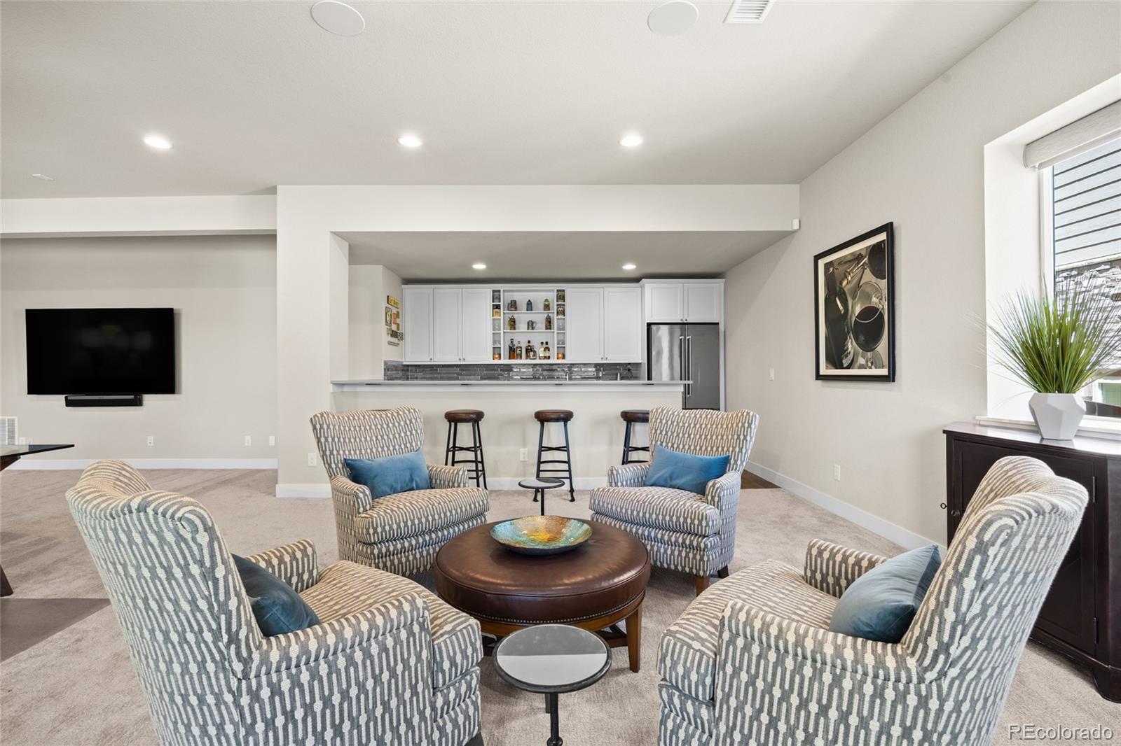 Aurora, Colorado, 80016, United States, 4 Bedrooms Bedrooms, ,2 BathroomsBathrooms,Residential,For Sale,1837023