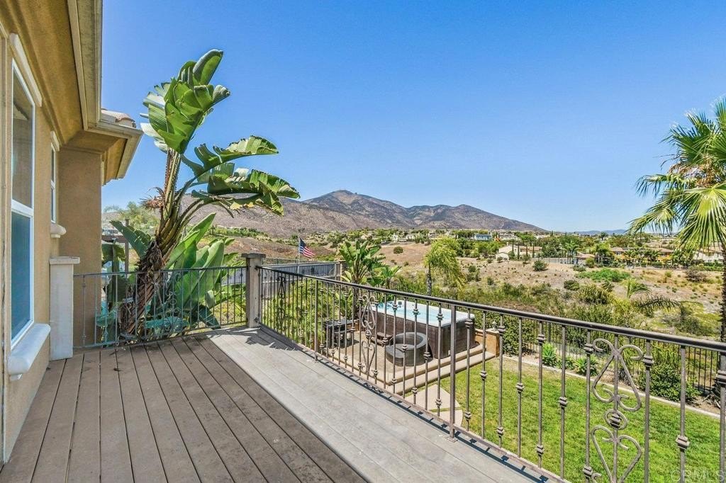 Chula Vista, California, 91914, United States, 4 Bedrooms Bedrooms, ,5 BathroomsBathrooms,Residential,For Sale,1906810