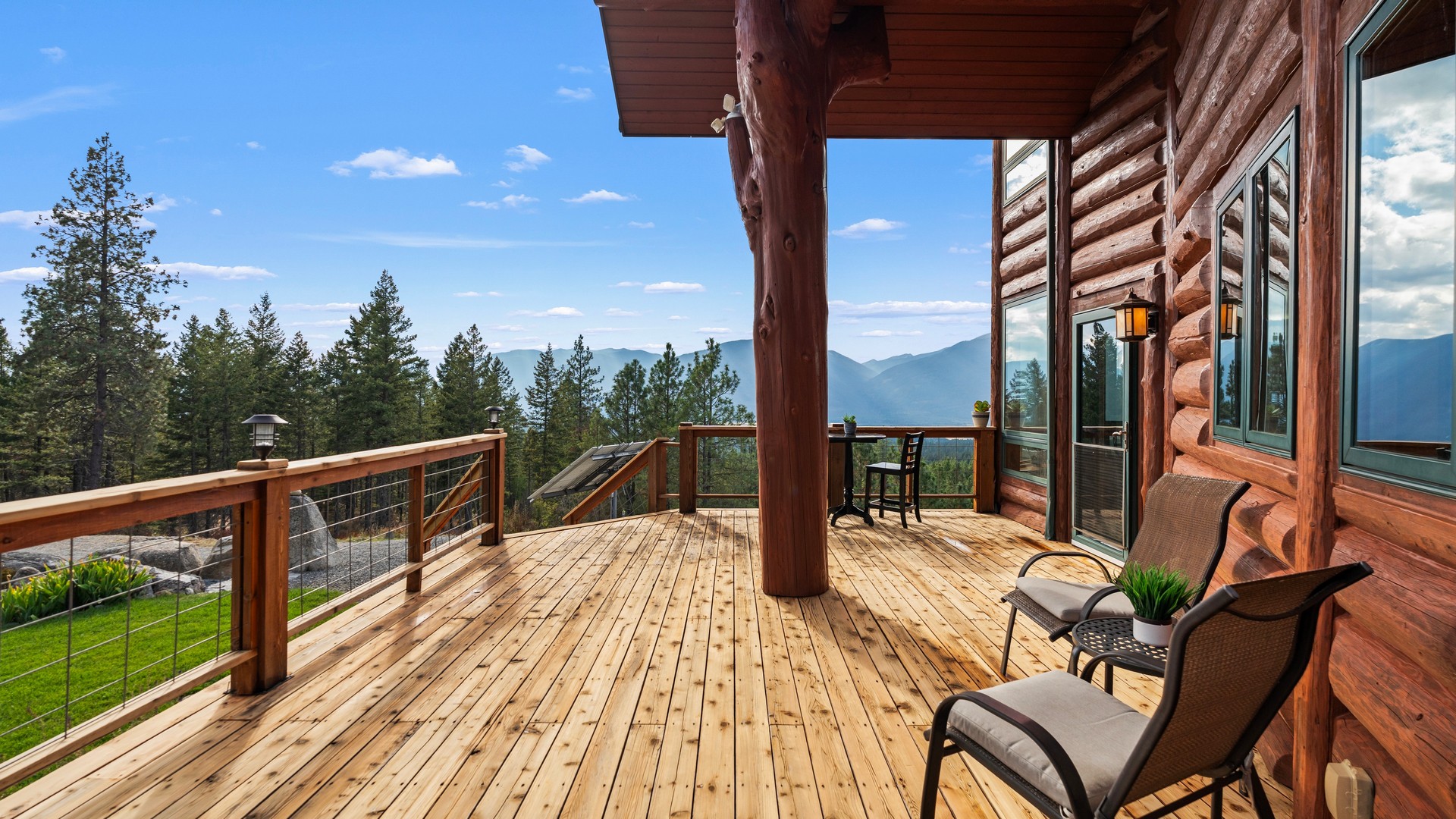 Bonners Ferry, Idaho, 83805, United States, 3 Bedrooms Bedrooms, ,4 BathroomsBathrooms,Residential,For Sale,1984473