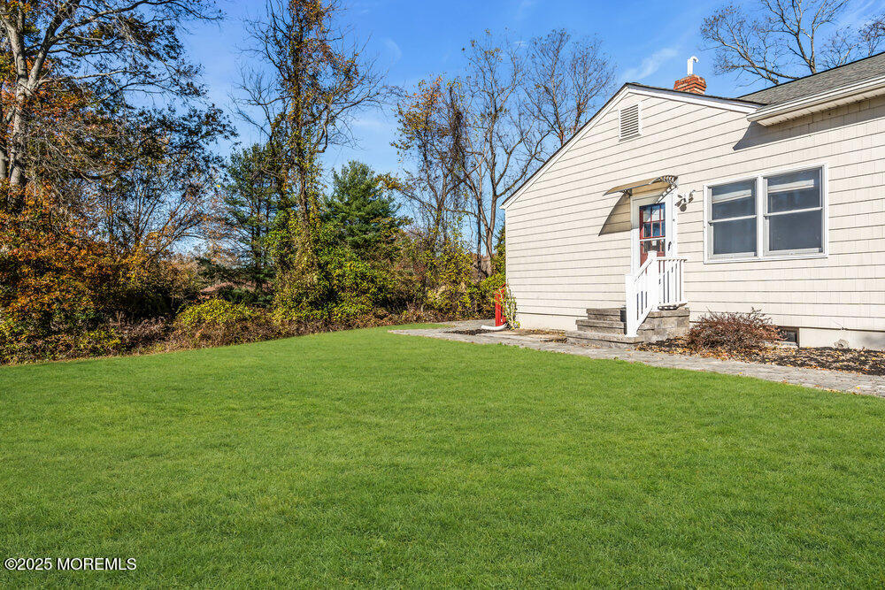 Tinton Falls, New Jersey, 07712, United States, 3 Bedrooms Bedrooms, ,2 BathroomsBathrooms,Residential,For Sale,1987767