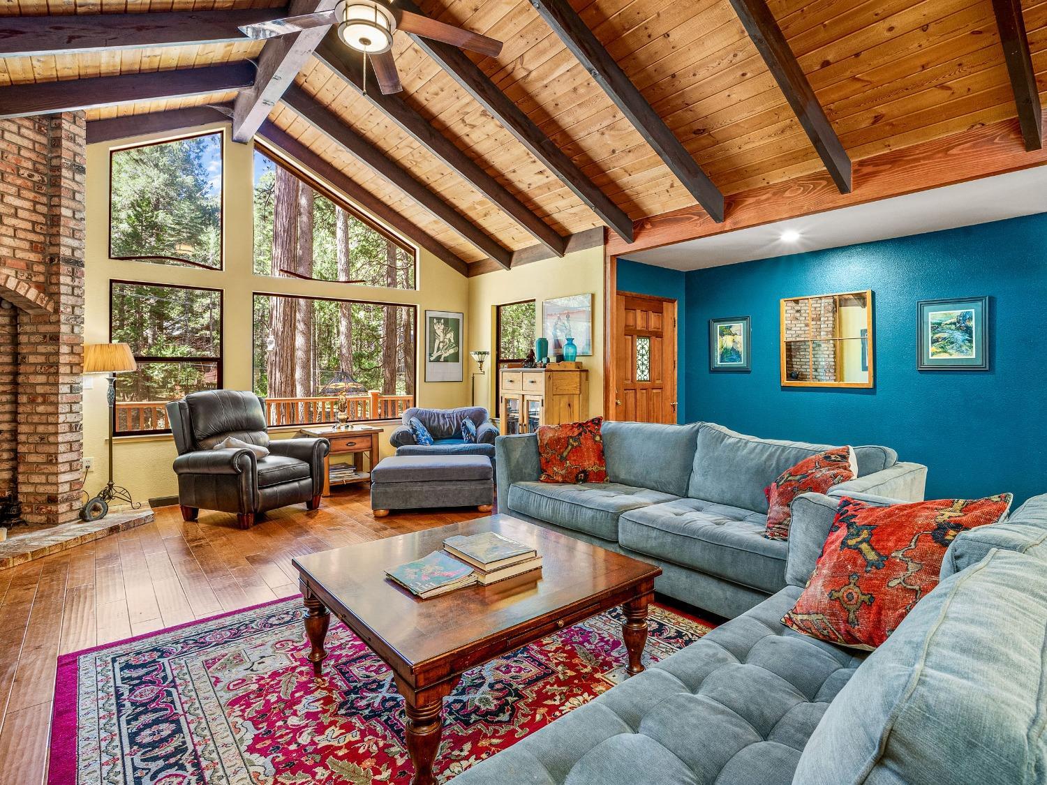 Nevada City, California, 95959, United States, 3 Bedrooms Bedrooms, ,3 BathroomsBathrooms,Residential,For Sale,1945021