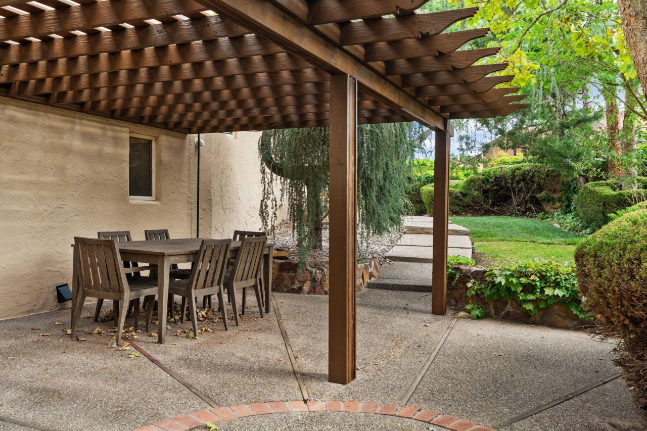 Albuquerque, New Mexico, 87111, United States, 4 Bedrooms Bedrooms, ,3 BathroomsBathrooms,Residential,For Sale,1906383