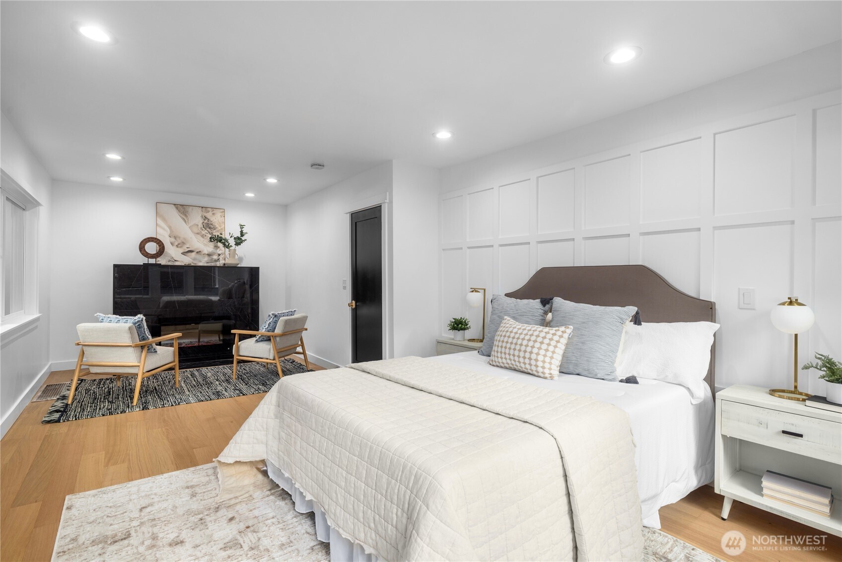 Seattle, Washington, 98109, United States, 3 Bedrooms Bedrooms, ,1 BathroomBathrooms,Residential,For Sale,1999766