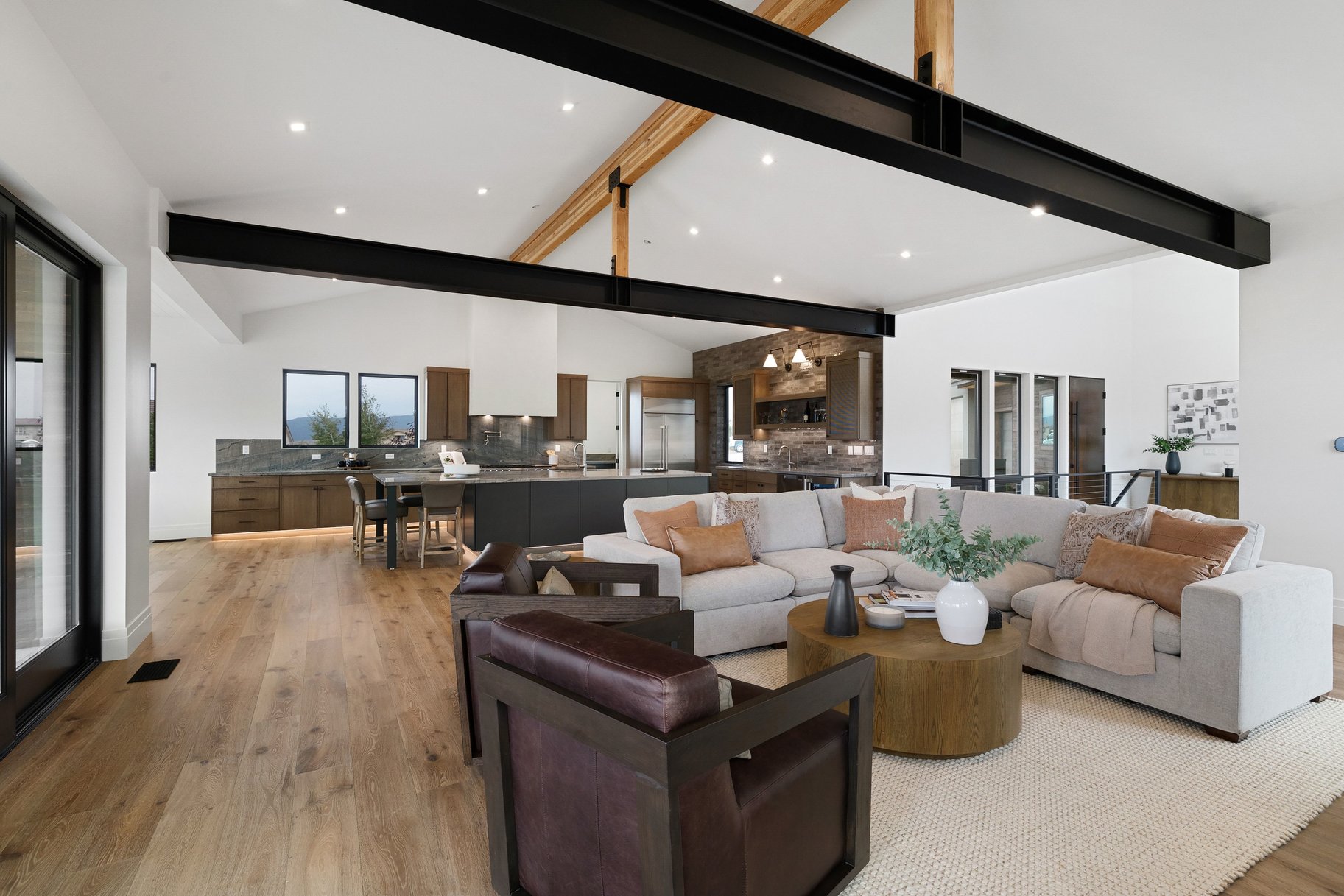  Altmann Craftsmanship. Arrowcreek Address. Uncompromising Finishes. - 物件實景