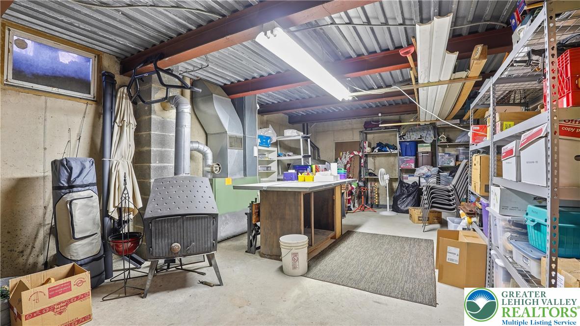 Allentown City, Pennsylvania, 18103, United States, 3 Bedrooms Bedrooms, ,2 BathroomsBathrooms,Residential,For Sale,1993437