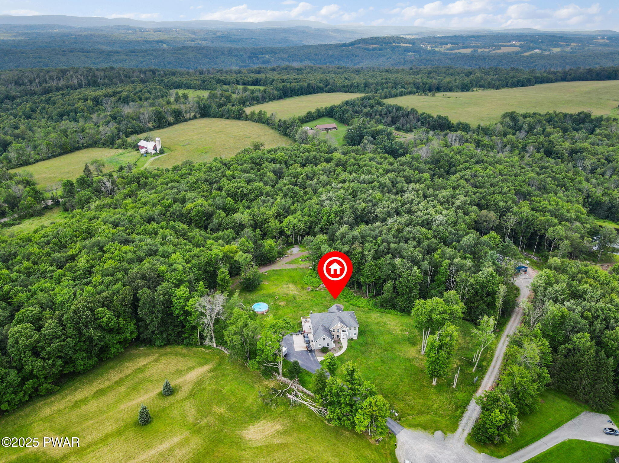 Honesdale, Pennsylvania, 18431, United States, 5 Bedrooms Bedrooms, ,4 BathroomsBathrooms,Residential,For Sale,1973688