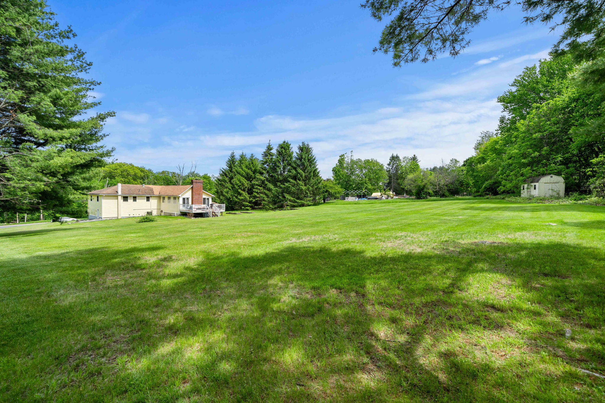 240 Hampstead St, Methuen, MA, 01844 - 物件實景